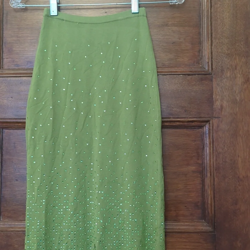 NWT Sandro Skirt - Green Metallic Sparkly Midi Skirt - Size Small (34) - Picture 4 of 6